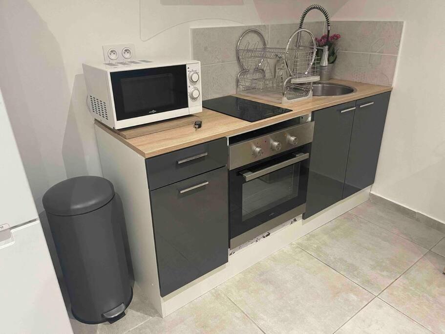 Toulon: Superbe Appartement Atypique 2 Chambres Ngoại thất bức ảnh